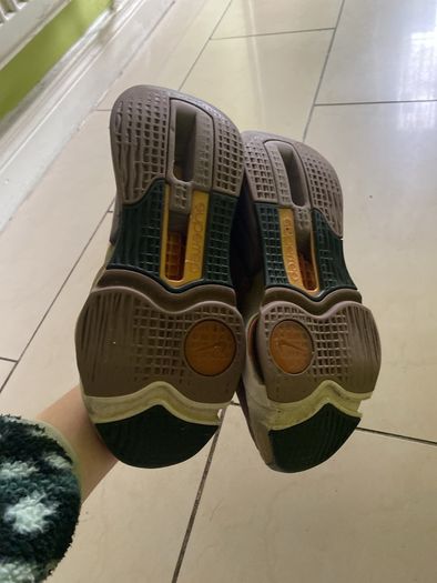 womans  runners