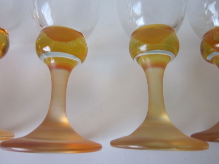Set of 6 Vintage Amber Bubble Stem Champagne Glass Flutes 18.5cm