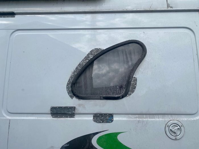 UPDATE - Mercedes Sprinter professionally converted campervan