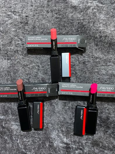 SHISEIDO Colorgel Lip Balm brand new