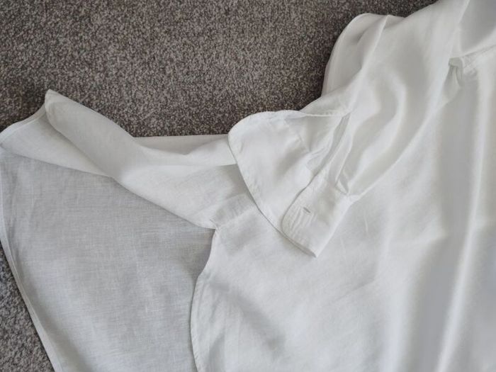 women shirt.size 12/14