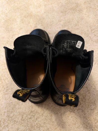 Dr: Martens original 8 eye Boot
