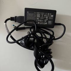 Original HP 65W Laptop Charger