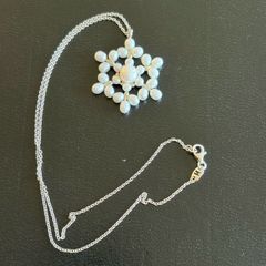 silver necklace with natural pearls