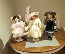 Porcelain collectors dolls