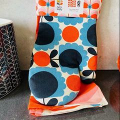 Orla Kiely Tea Towel and Oven Glove set BN