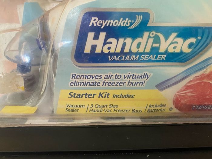 Reynolds Handi-Vac Vacuum Sealer