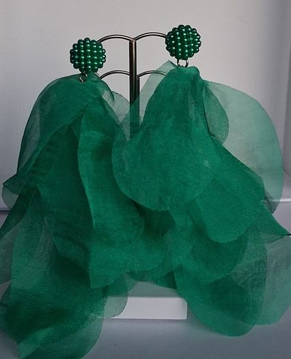 Green Pearl Cluster Stud Glass Inlay Extravagant Chiffon Petal Tassel Earrings
