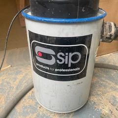 Dust collector
