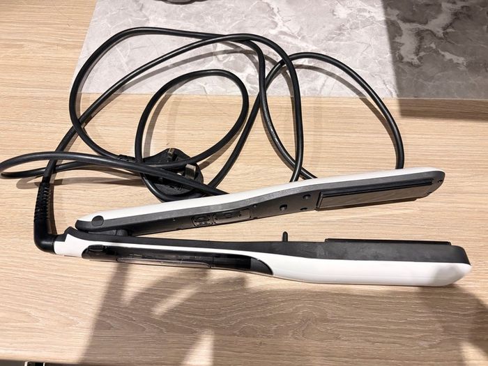 L'Oreal Professionnel SteamPod 3.0 Steam Hair Straightener & Styling Tool