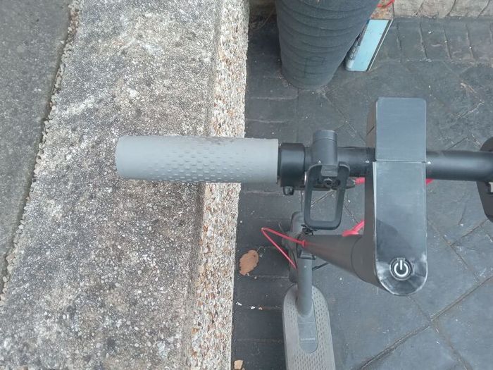 Electric scooter