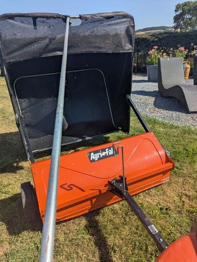 lawn sweeper