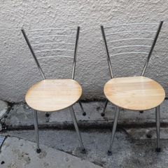 2 Chairs