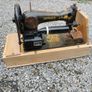 antique singer sewing machine Image 3