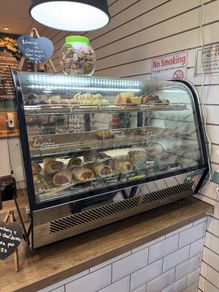 Polar G-series 160L display fridge