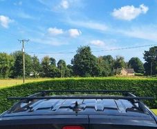 Roof cross bars