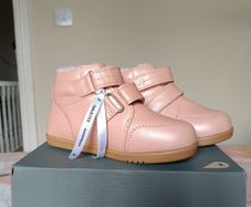 Bobux iwalk Timber Artic size 26/8.5 boots