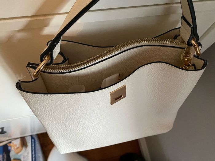 Dunnes cream handbag used once