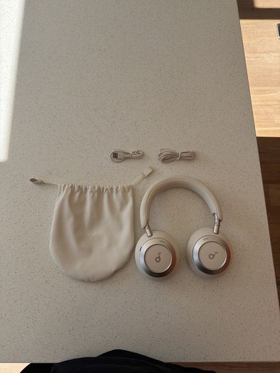 Noise Cancelling Headphones