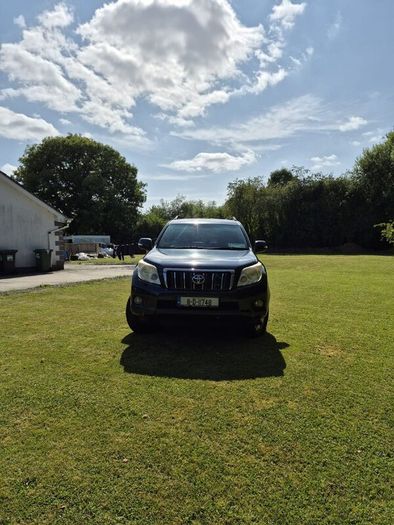 Toyota Land Cruiser 2011