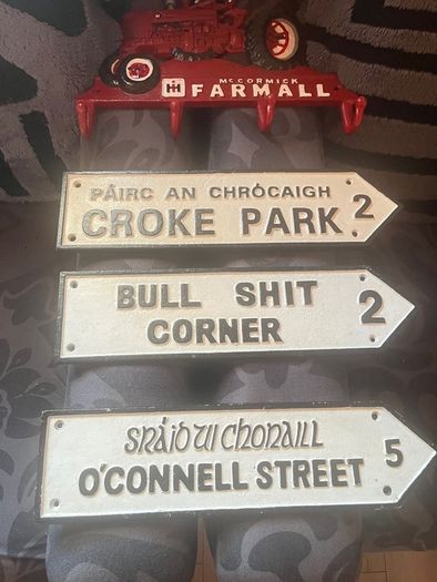 Cast Iron Signs