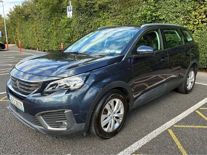 Peugeot 5008 Active 1.2 - 7 seats - Long NCT