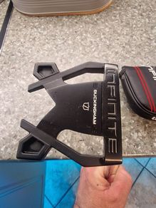 Putter Wilson Infinite Buckingham