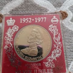 1952. 1977 silver jubilee medal