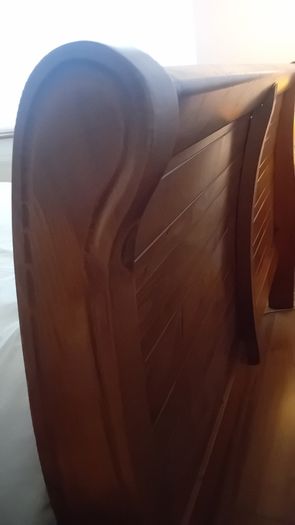 King Size Sleigh Bed with Mattress