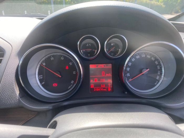 Opel Insignia 2012
