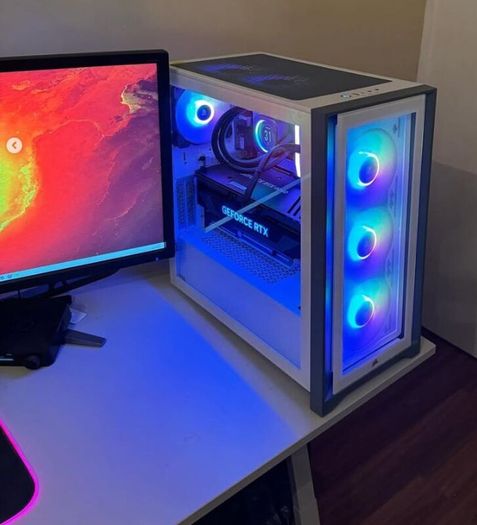 Custom Built Pc- Rtx 4090/ryzen 9 7950x3d/32gb/2tb