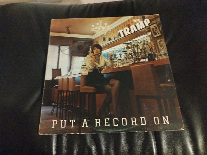 Tramp Put a record on lp