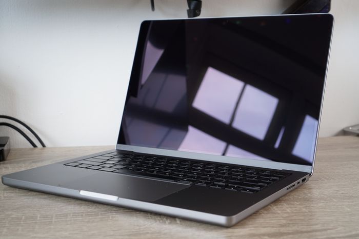 Macbook Pro 14" 2021 M1 Pro | 16GB Ram | 512GB