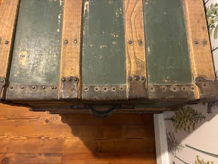 Antique 1912 Trunk with Original Stamp plate
