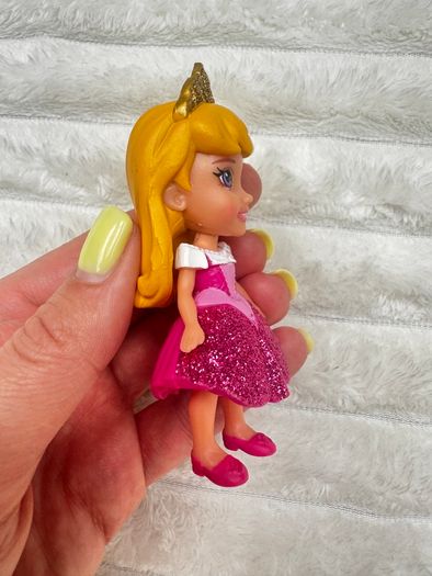 Disney Princess Aurora Sleeping Beauty Mini Doll Pink Dress approx. 9 cm. Used Please see photos