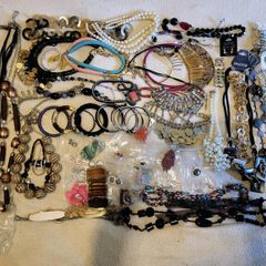 72 Piece Mixed Jewellery Job Lot / Bundle