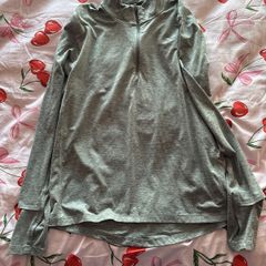 womens sports top