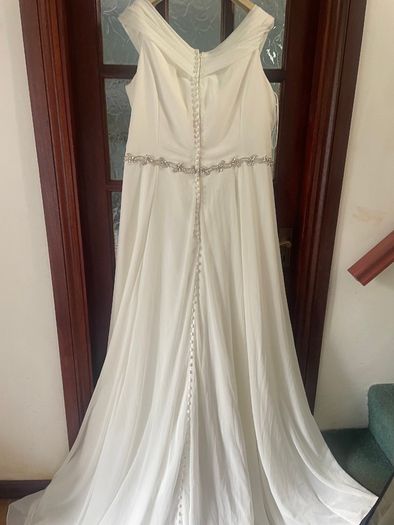 Victoria Jane by Ronald Joyce Imogene Wedding Dress Style 18316 Ivory Silver Altered UK Size 30