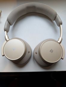 Bang & Olufsen Beoplay H100
