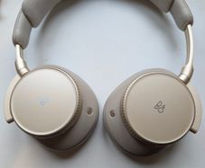 Bang & Olufsen Beoplay H100