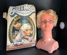 1970,s Girls World Styling Head