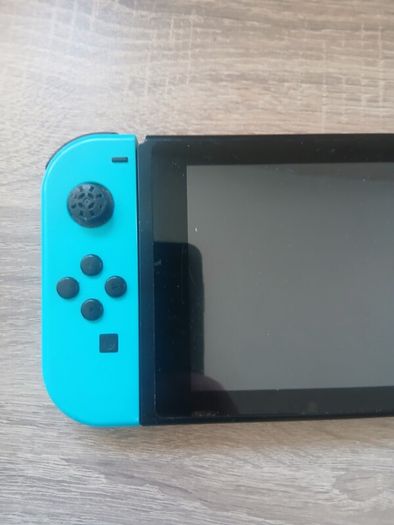 NINTENDO Switch - Neon Red & Blue