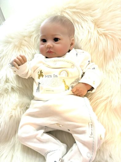 doll     very cute reborn baby doll