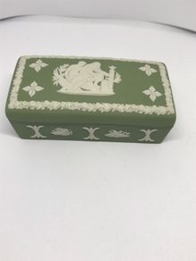 Wedgwood Green Trinket Box