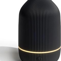 Essential Oil Diffuser, 100ml Ultrasonic Aroma Diffuser for Essential Oil with Auto Shut-Off, 7 Colour LED Lights, Cool Mist Humidifier for Home, Office, Bedroom, Black