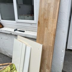 Free kitchen cabinet doors and wooden counter part