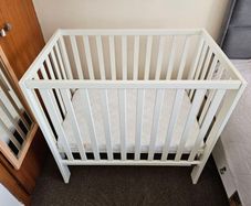 Mamas & Papas Petite Cot & Mattress