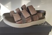Echo womens Bronze Sandals