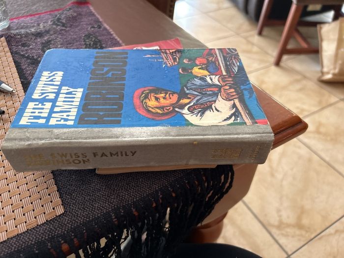 The Swiss Family Robinson Hardback Book Abbey Classics 1970 Vintage Rare Book