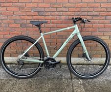 Cube Hyde Hybrid Bike